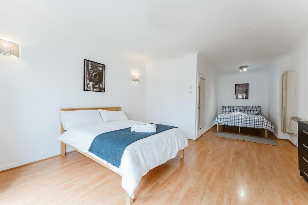 Up To 4 People, Room In A Share House Next To London Bridge Esterno foto