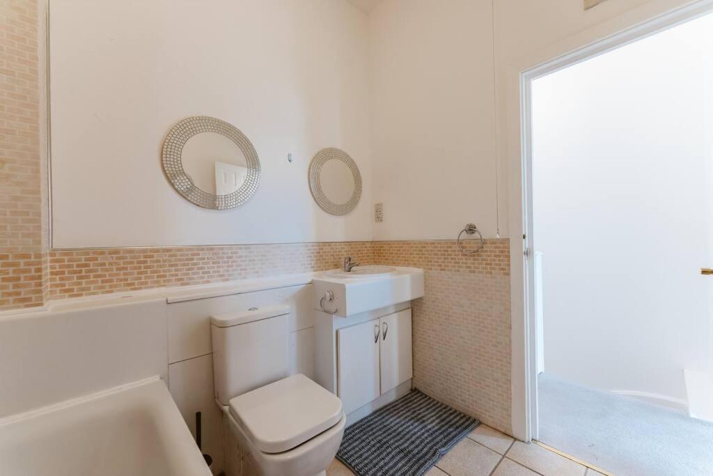 Up To 4 People, Room In A Share House Next To London Bridge Esterno foto